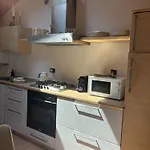 The Lakeside Loft Apartmán